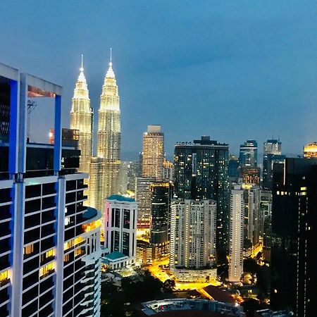 The Platinum Klcc By Cozy White Apartman Kuala Lumpur Kültér fotó