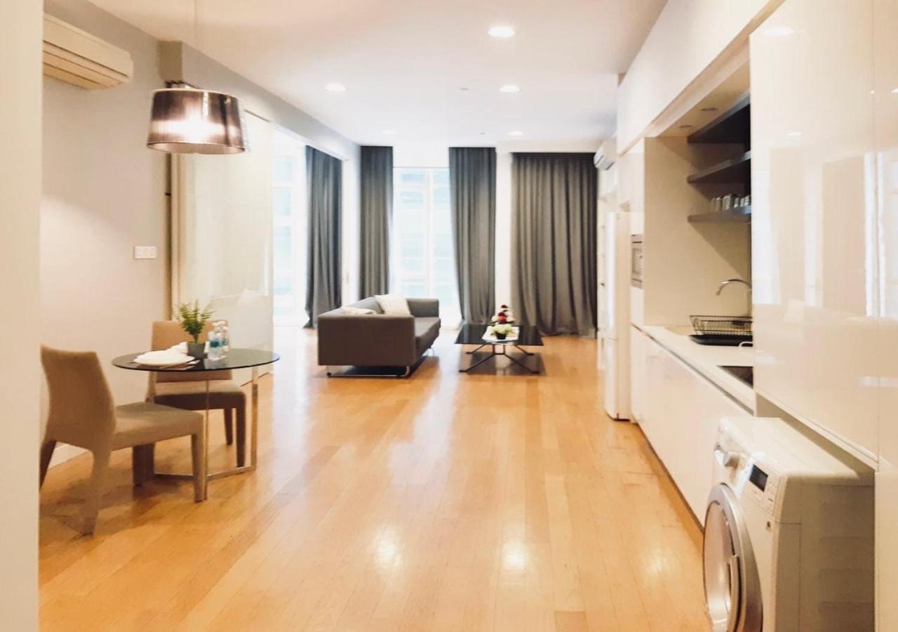 The Platinum Klcc By Cozy White Apartman Kuala Lumpur Kültér fotó