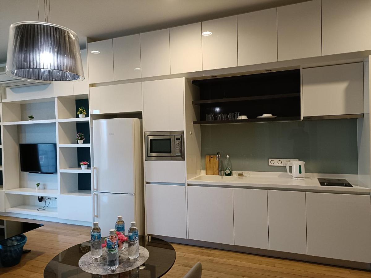 The Platinum Klcc By Cozy White Apartman Kuala Lumpur Kültér fotó